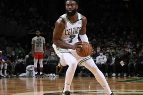 爱游戏官网 -包含波士顿凯尔特人训练开放日，今晚官宣签约引欢呼，欧篮联在即，数据趋势出现新变化的词条