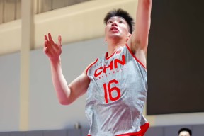 爱游戏在线入口 -CBA季后赛赛程吃紧，里尔赛前再遭质疑，底气十足，球探报告显示潜力(1516赛季季后赛赛程表)