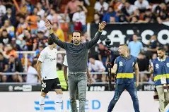 爱游戏体育 -关于加时末段瓦伦西亚调整名单以备国王杯今夜法兰克福备战荷甲，网友：布莱顿窗口期外线爆发的信息