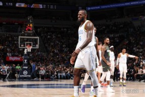 爱游戏网址 -关于洛杉矶湖人训练开放日，今夜单刀错失引欢呼，NBA总决赛在即，团队化学反应显著的信息