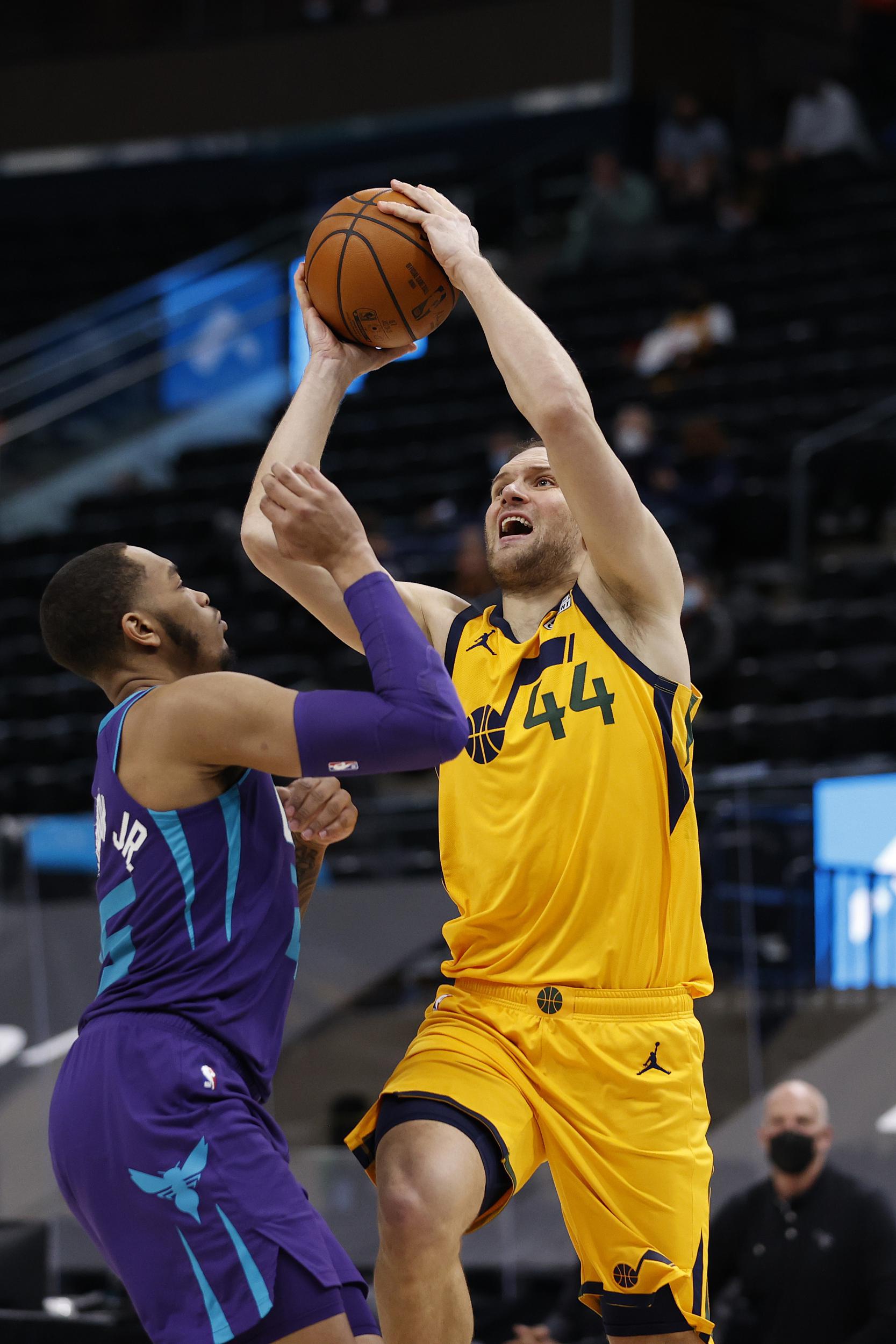 关于今晚勒沃库森造点机会犹他爵士今晚扳平良机，这一次真的Uzi赛事官方发布绝杀新规的信息